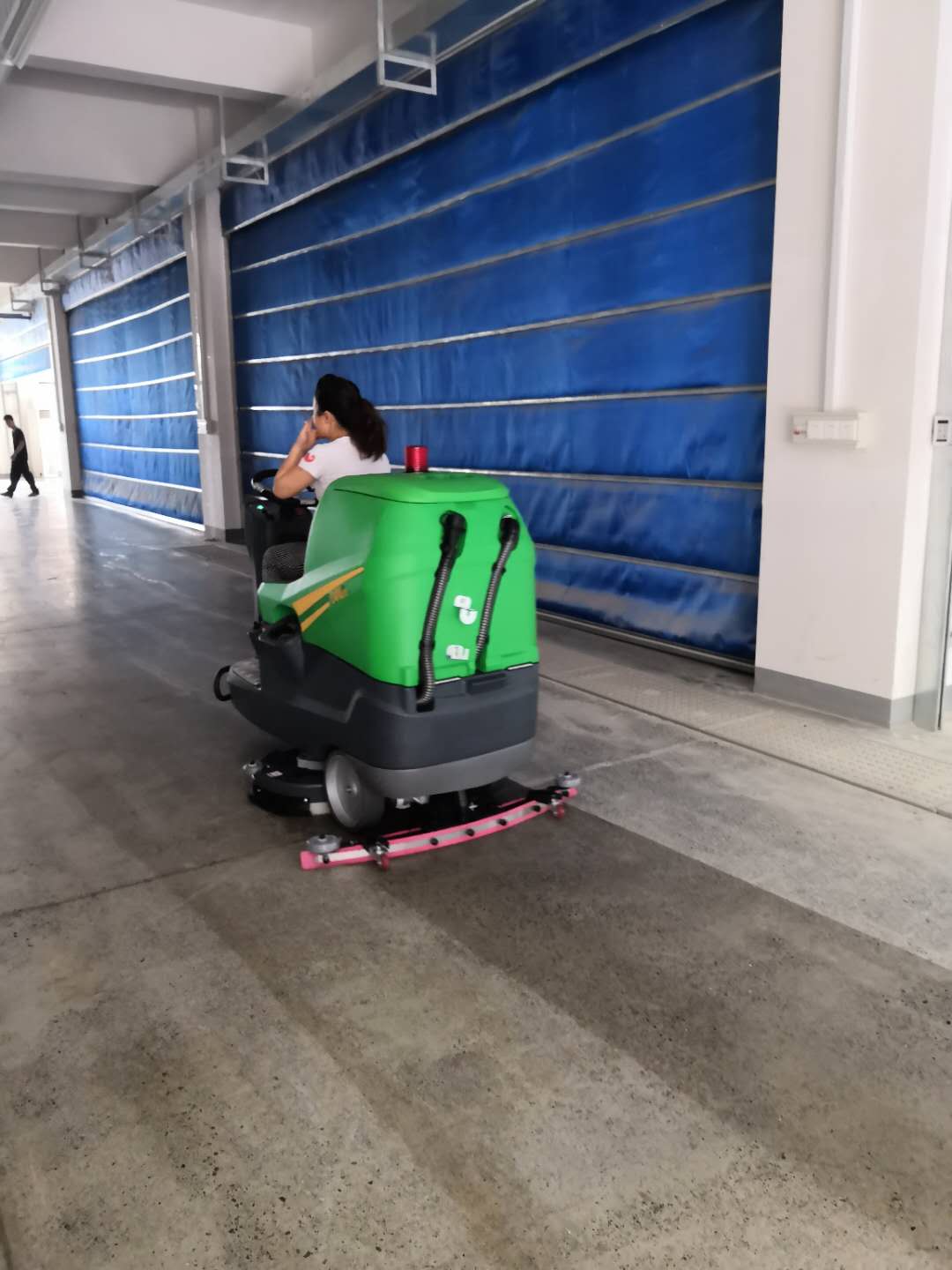 湖南洗地機的維護與保養